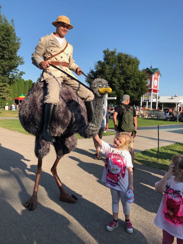 safari sam and oscar the ostrich